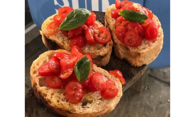 Bruschetta For Italian Rum Punch