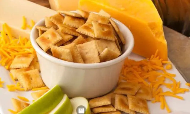 Cheese And Crackers For Texas Roadhouse Gin Blossom Drink As A Side